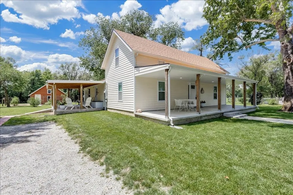 1179 E 120th Avenue N Belle Plaine KS 67013
