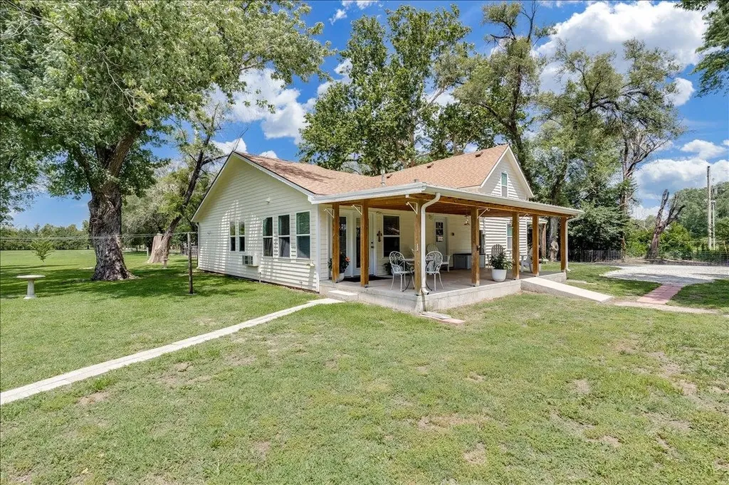 1179 E 120th Avenue N Belle Plaine KS 67013