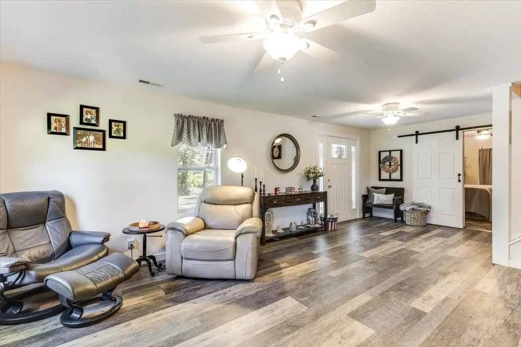 1179 E 120th Avenue N Belle Plaine KS 67013