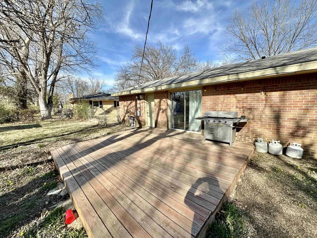 1753 Cassell Road Manhattan KS 66502