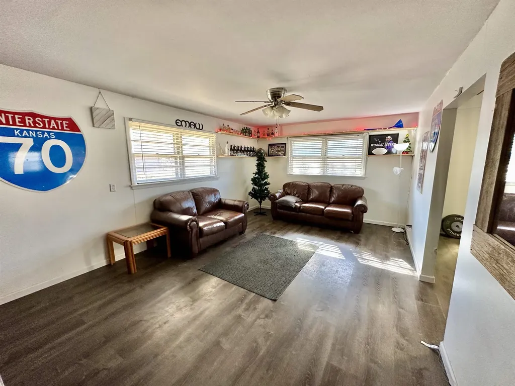 1753 Cassell Road Manhattan KS 66502
