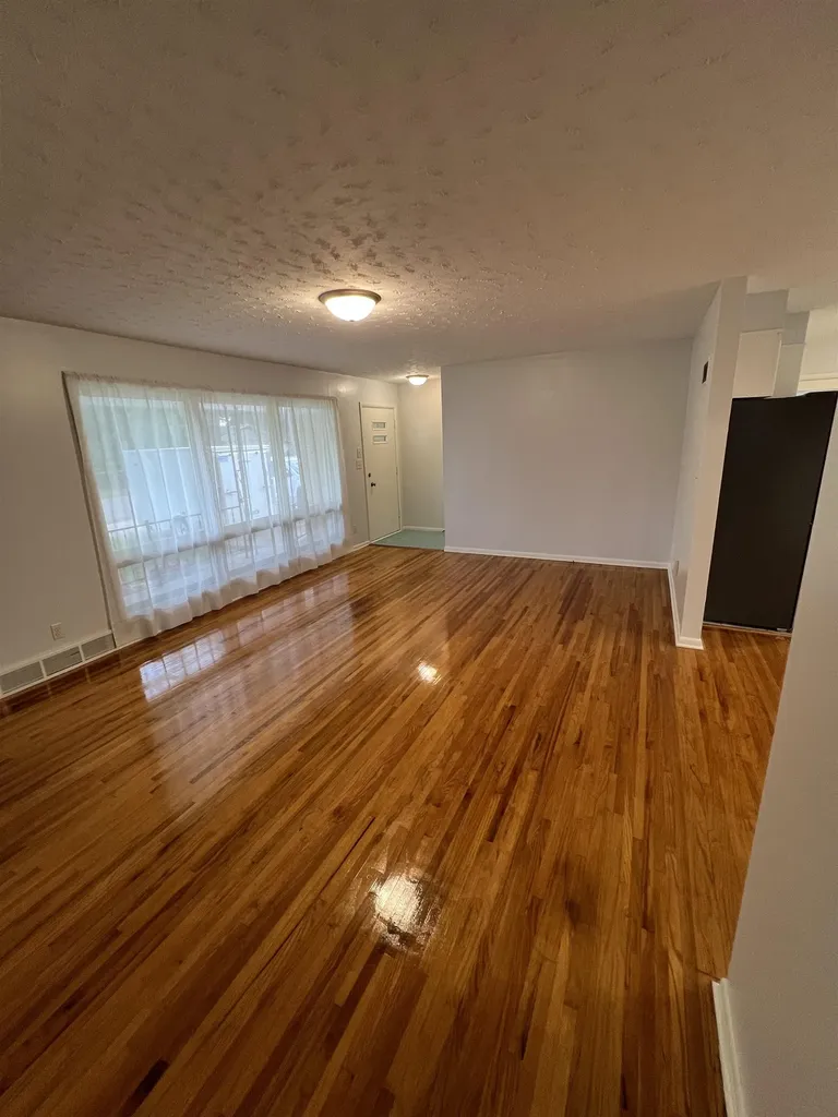 1600 W 4th Newton KS 67114