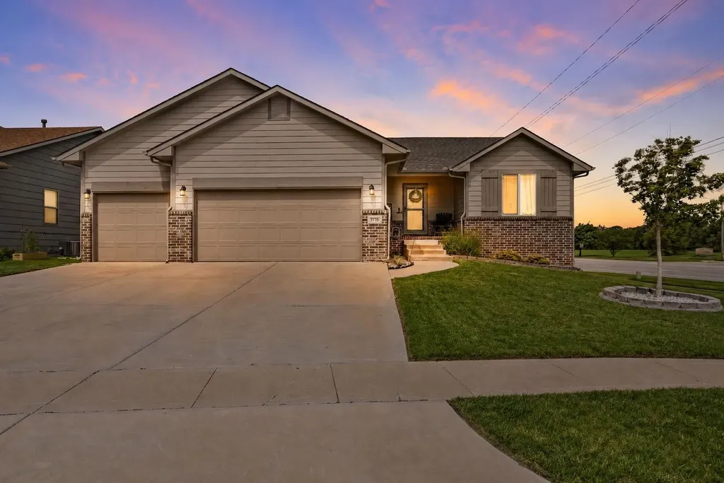 3739 N Pepper Ridge Wichita KS 67205