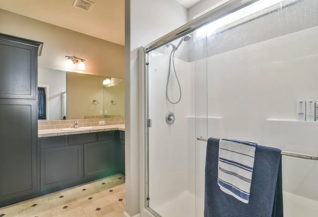3739 N Pepper Ridge Wichita KS 67205
