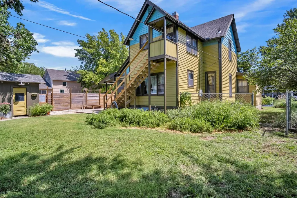 126 E 14th Street Newton KS 67114