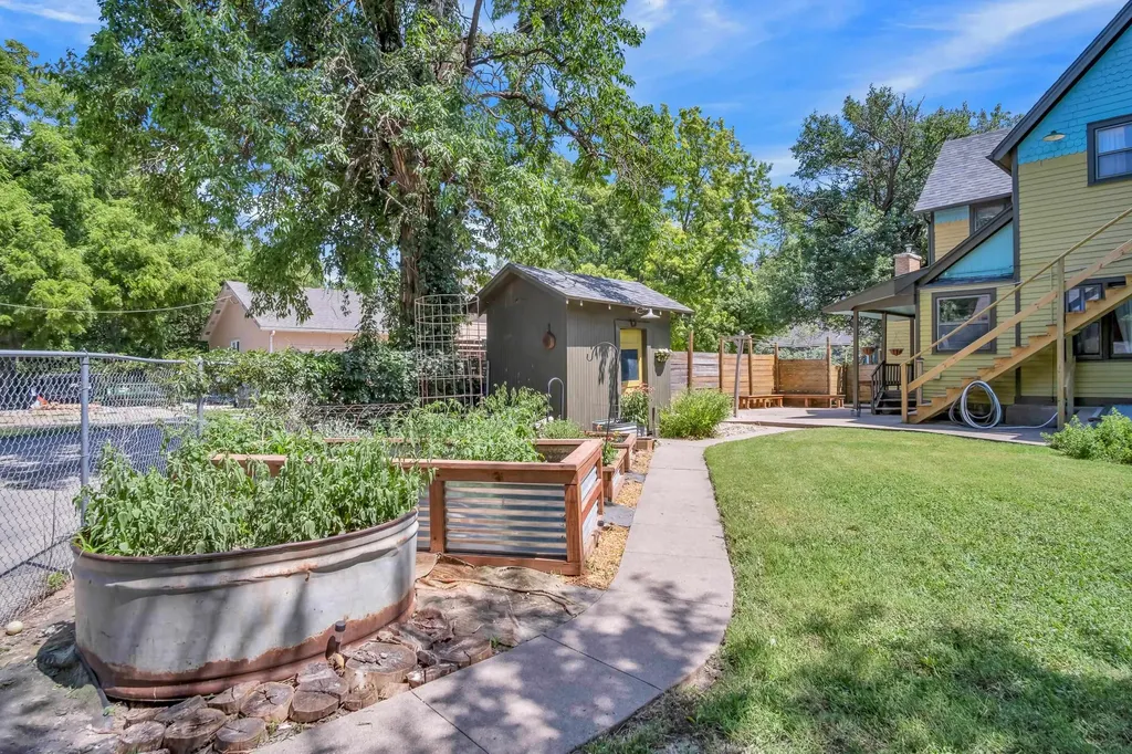 126 E 14th Street Newton KS 67114