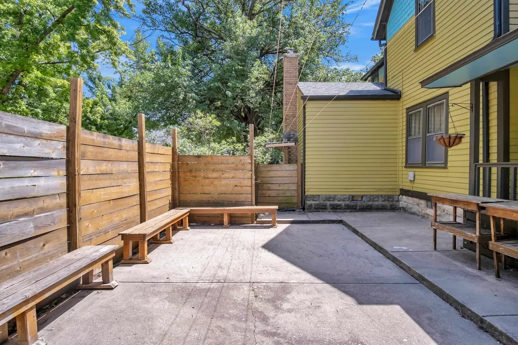 126 E 14th Street Newton KS 67114