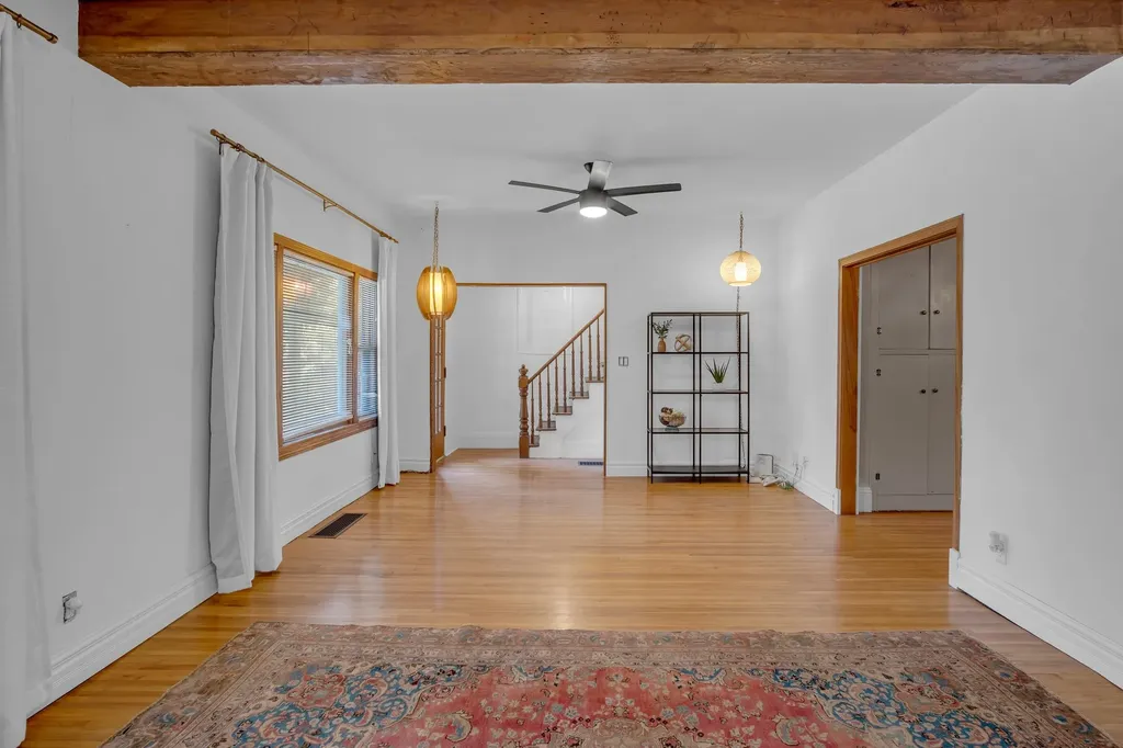 126 E 14th Street Newton KS 67114