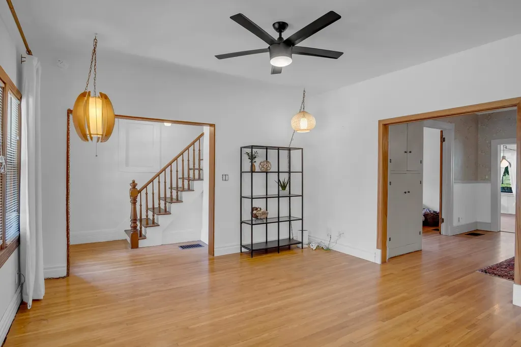 126 E 14th Street Newton KS 67114