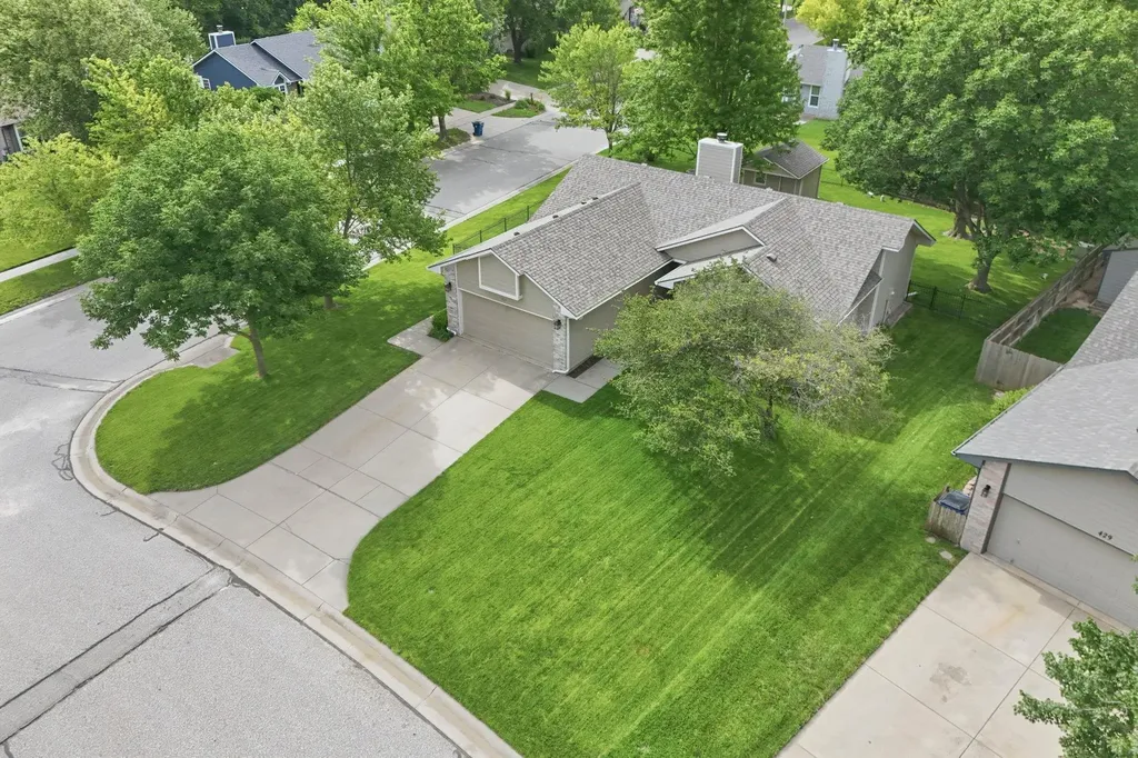 433 S Firefly Court Wichita KS 67235