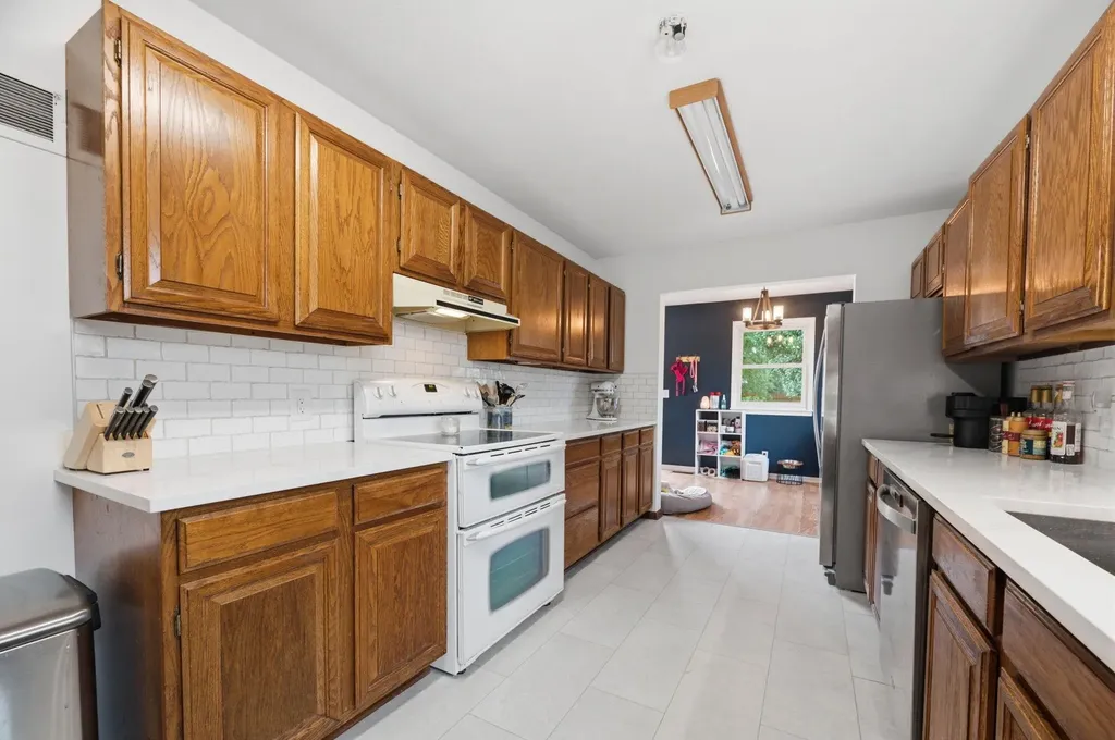 2917 E Rivera Wichita KS 67211