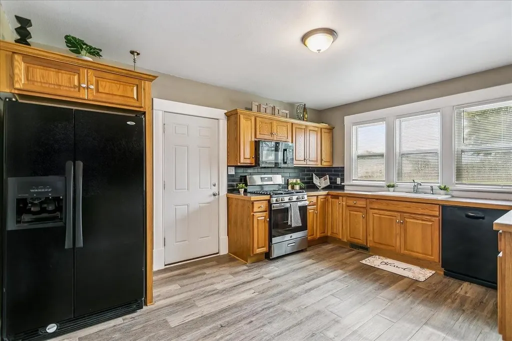 938 E C Avenue Kingman KS 67068