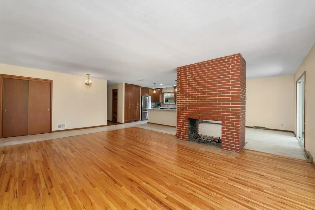 2427 N Coolidge Avenue Wichita KS 67204