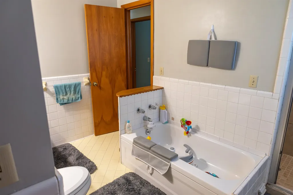3955 N Athenian Wichita KS 67204