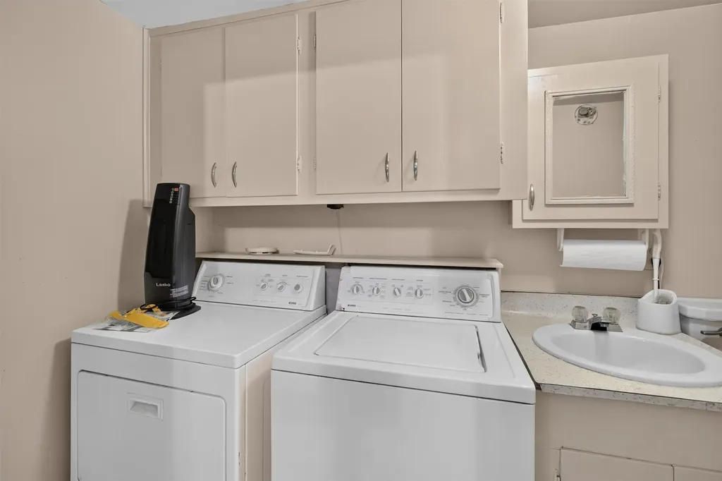 607 E Highland Towanda KS 67144