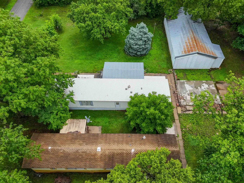 607 E Highland Towanda KS 67144
