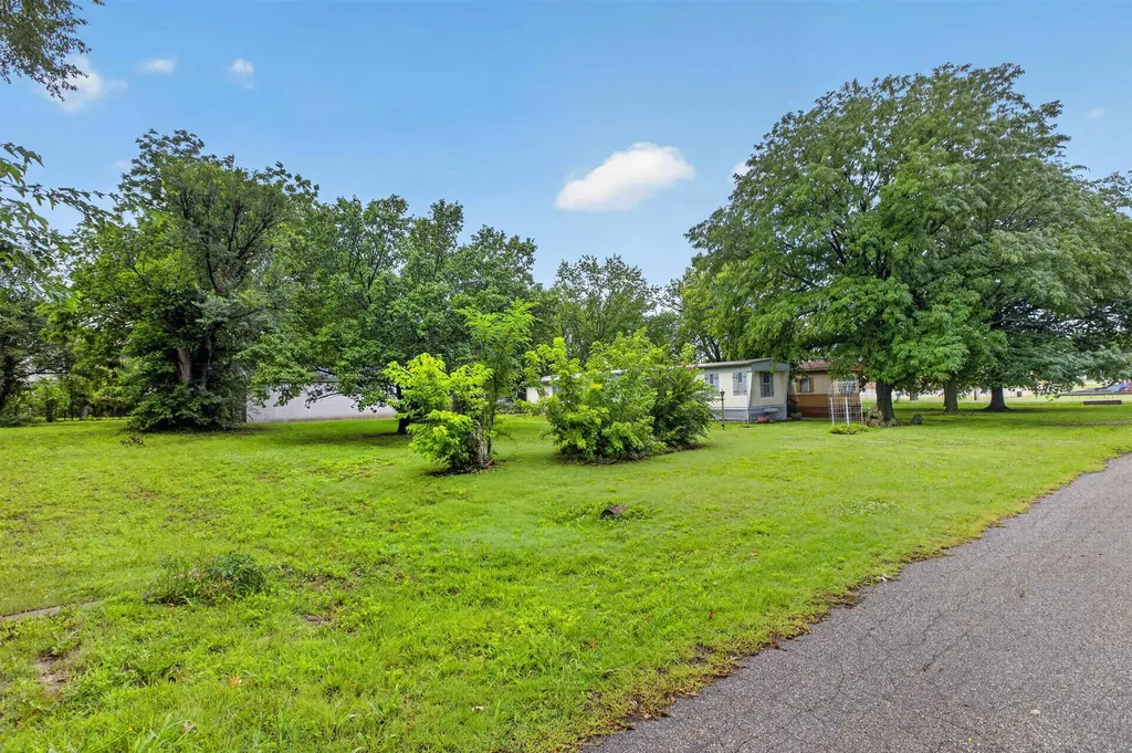 607 E Highland Towanda KS 67144