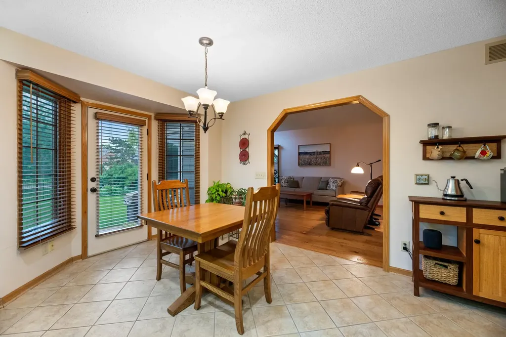 1250 N Pine Grove Court Wichita KS 67212