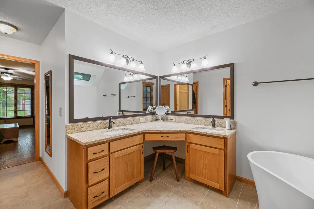 1250 N Pine Grove Court Wichita KS 67212