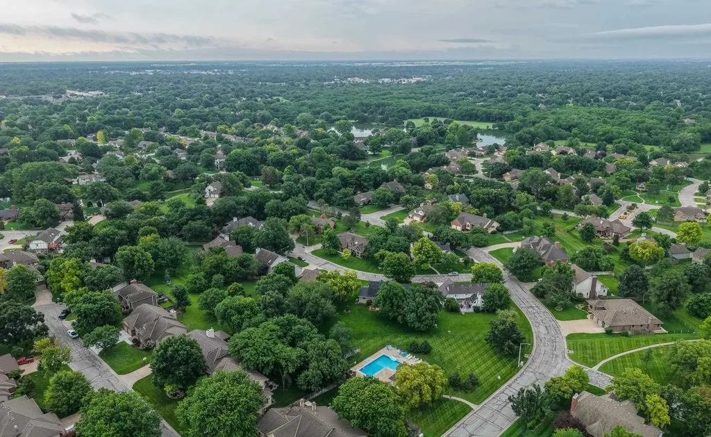 1250 N Pine Grove Court Wichita KS 67212