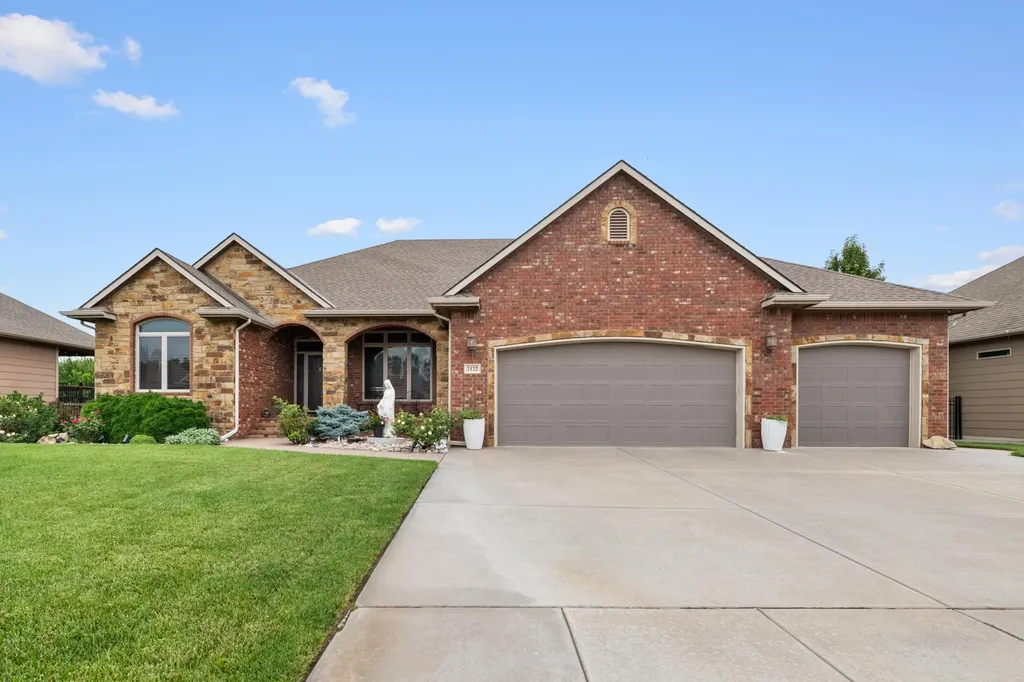 2122 S Ironstone Street Wichita KS 67230