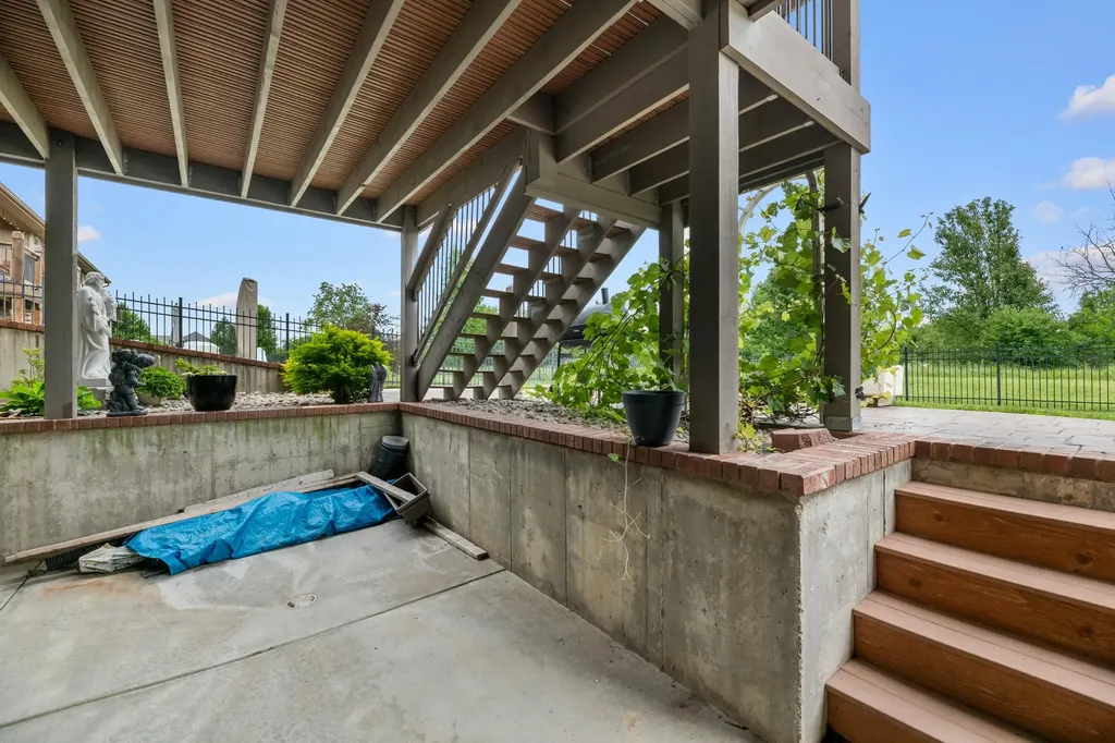 2122 S Ironstone Street Wichita KS 67230