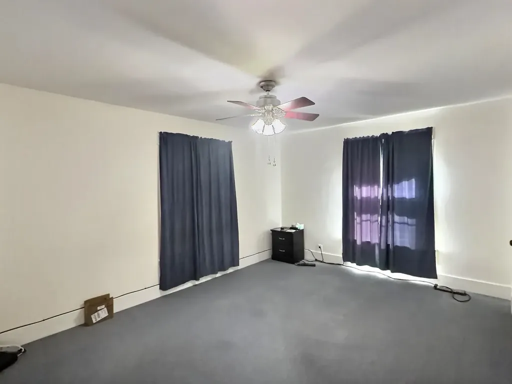 330 E 4th Newton KS 67114