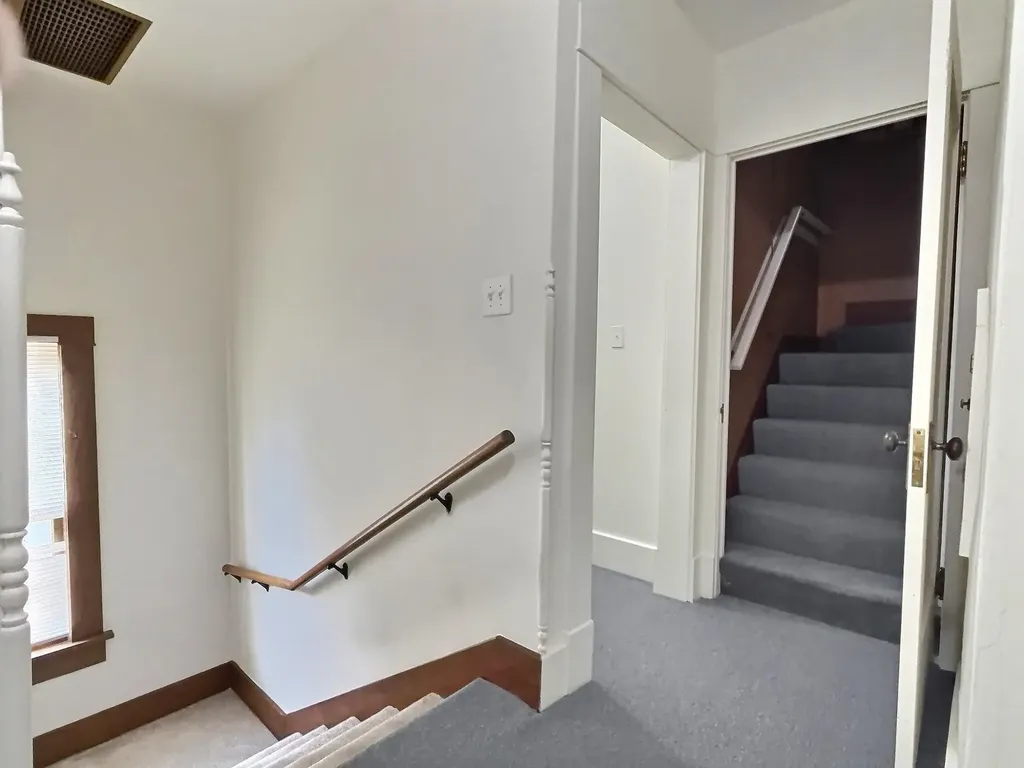 330 E 4th Newton KS 67114