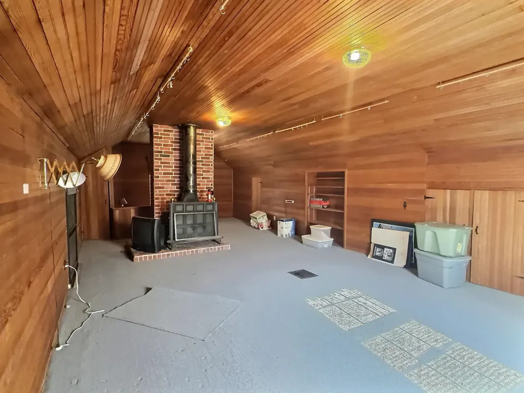 330 E 4th Newton KS 67114