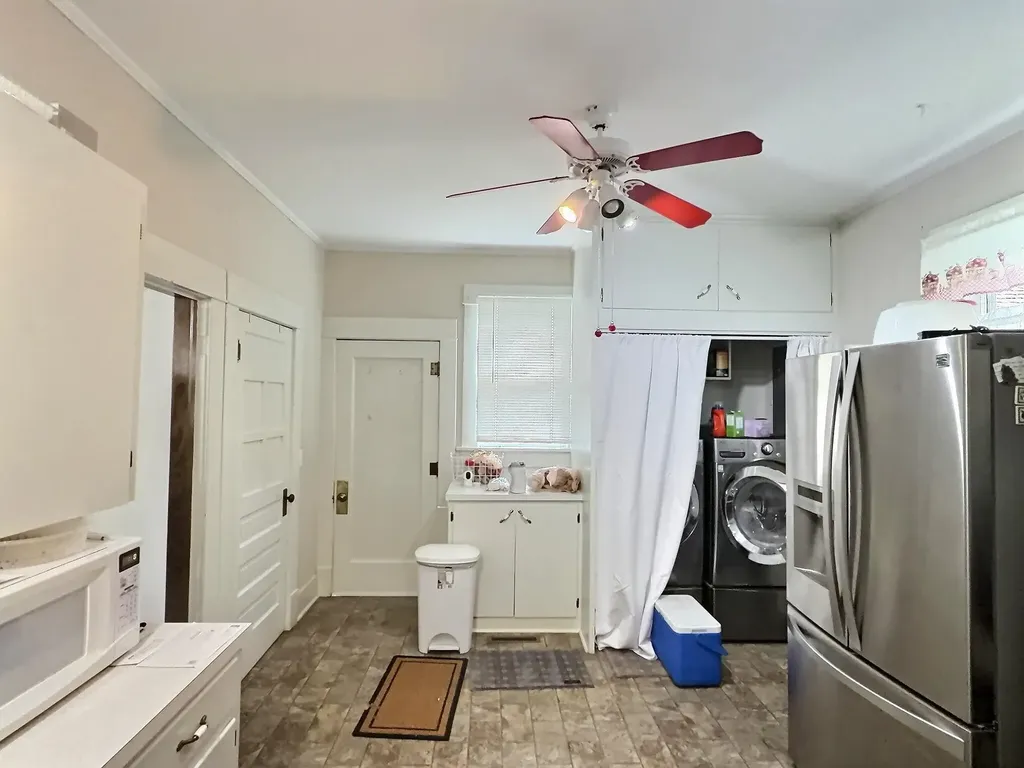 330 E 4th Newton KS 67114