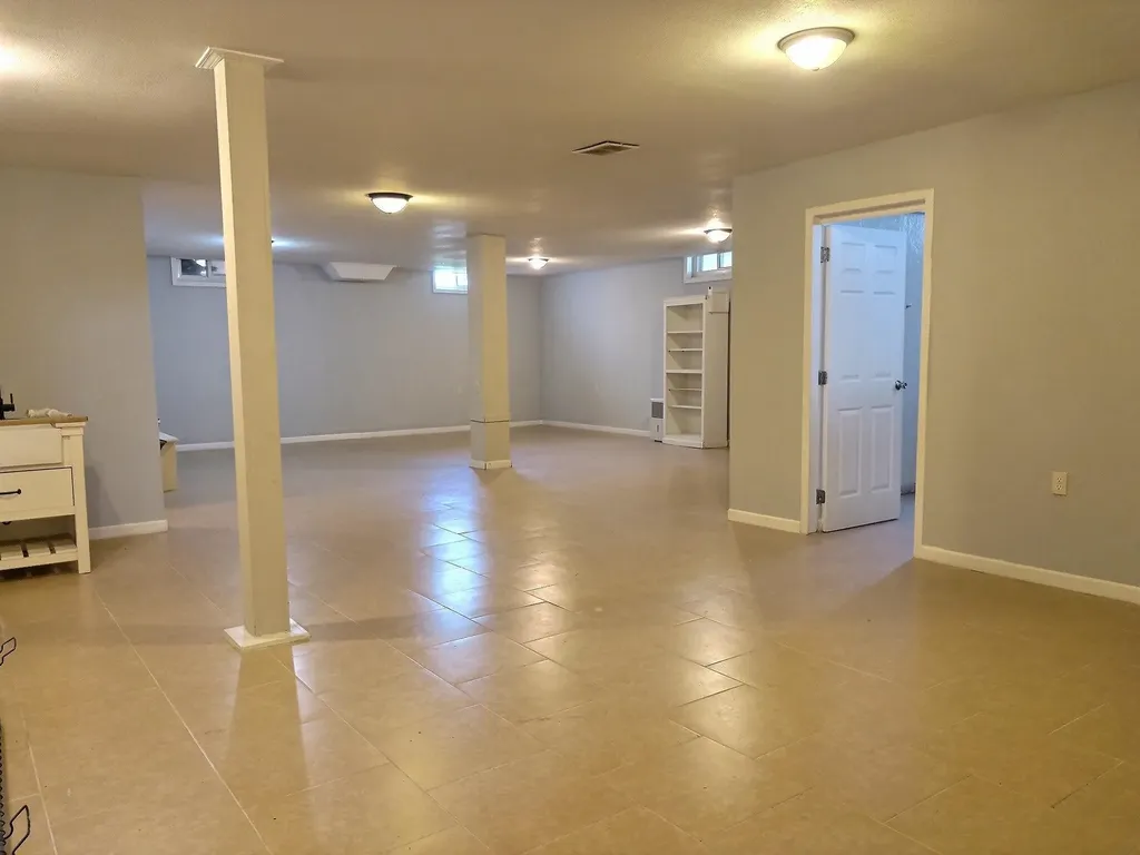 196 E 50th Street S Wellington KS 67152