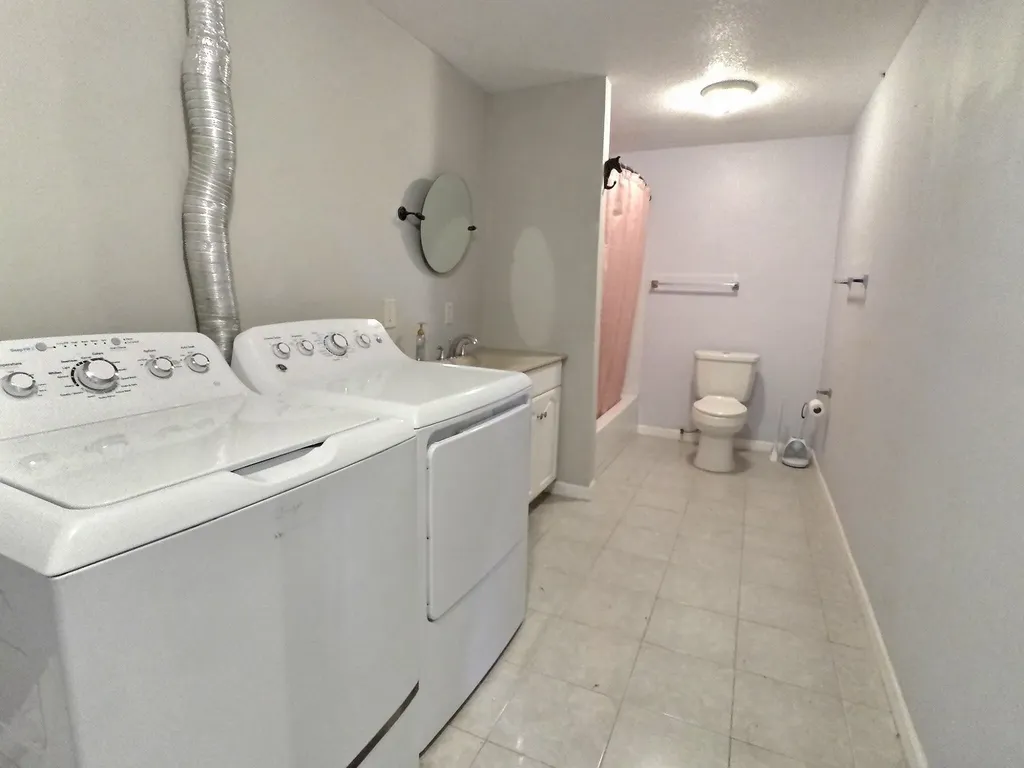 196 E 50th Street S Wellington KS 67152