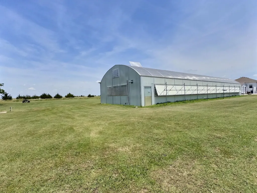 196 E 50th Street S Wellington KS 67152