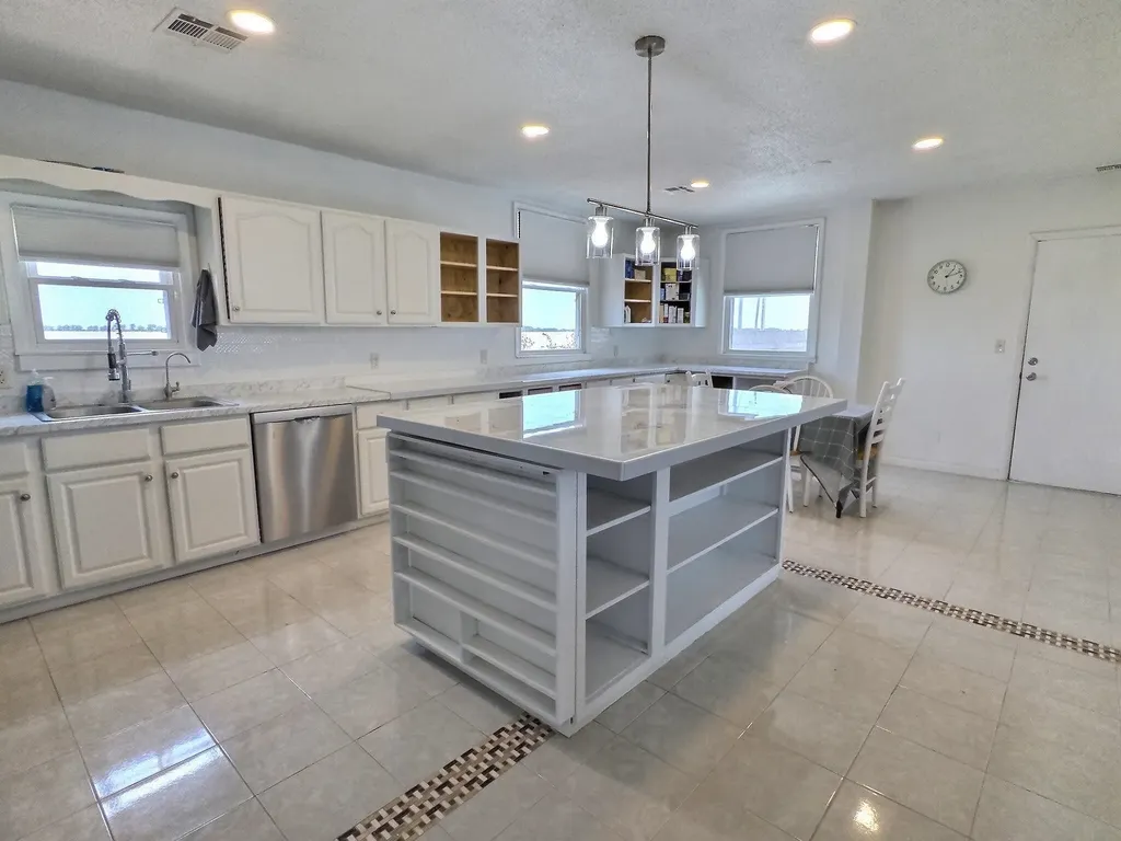 196 E 50th Street S Wellington KS 67152