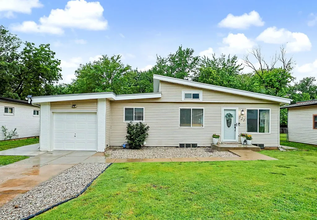 521 S Westview Drive Derby KS 67037