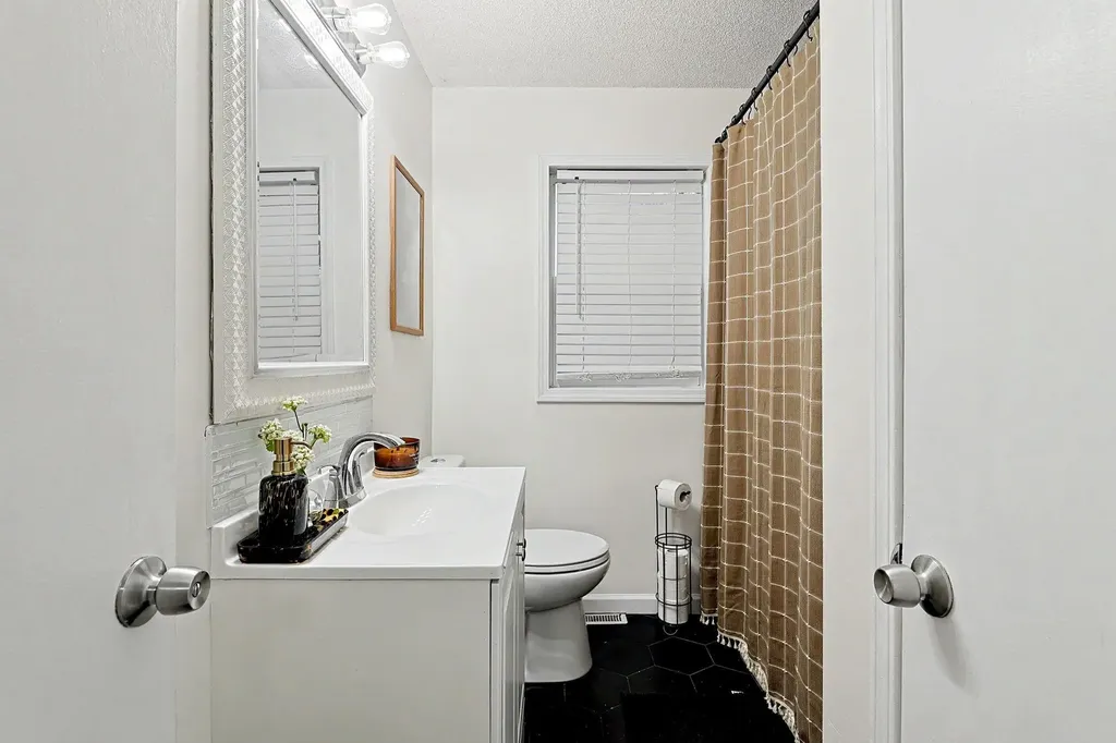 521 S Westview Drive Derby KS 67037