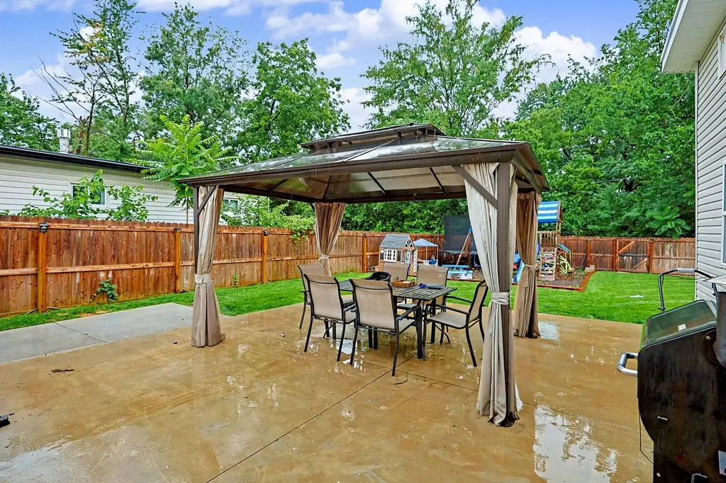 521 S Westview Drive Derby KS 67037