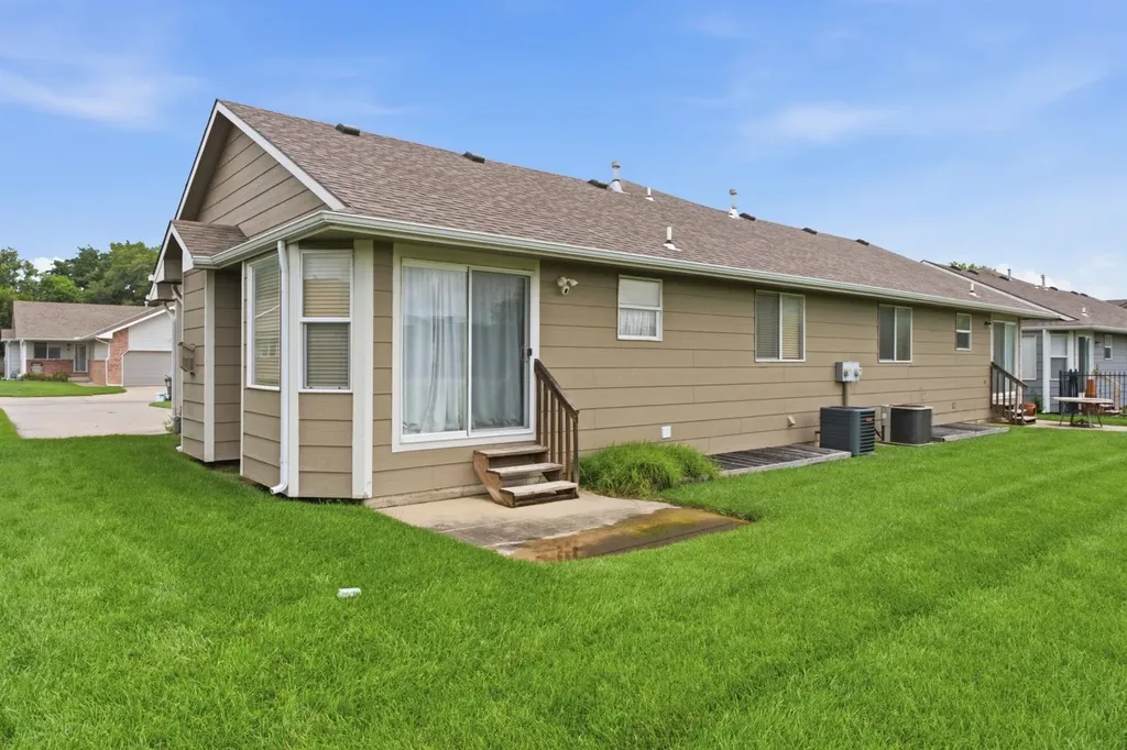 221 S Maize Road Wichita KS 67209