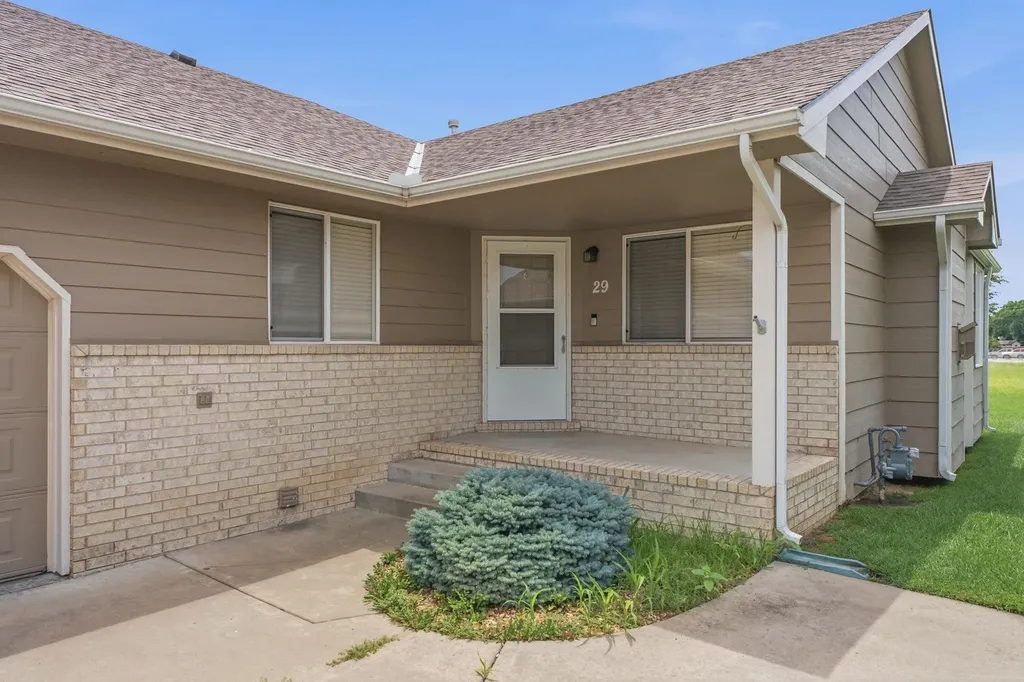 221 S Maize Road Wichita KS 67209