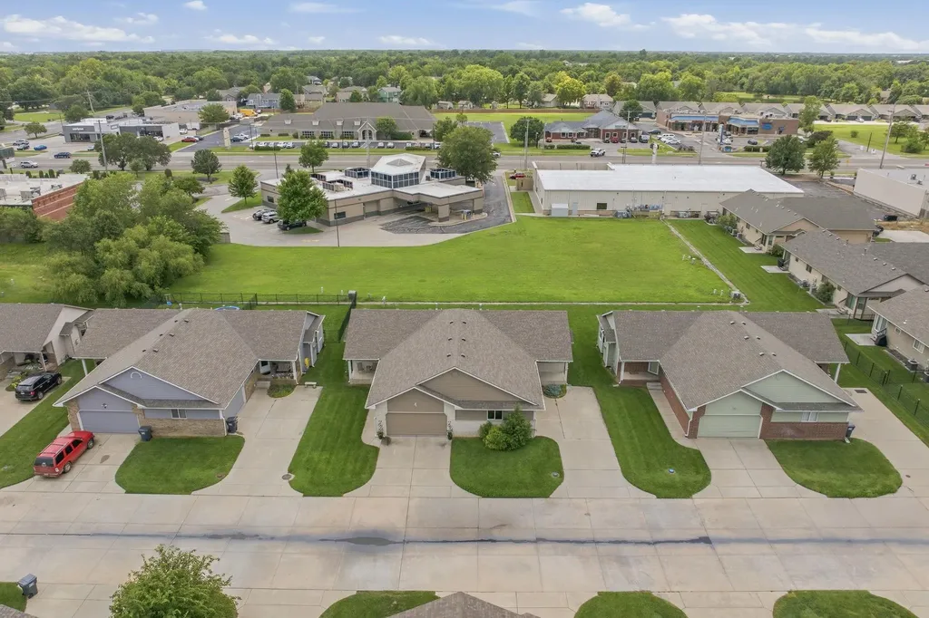 221 S Maize Road Wichita KS 67209