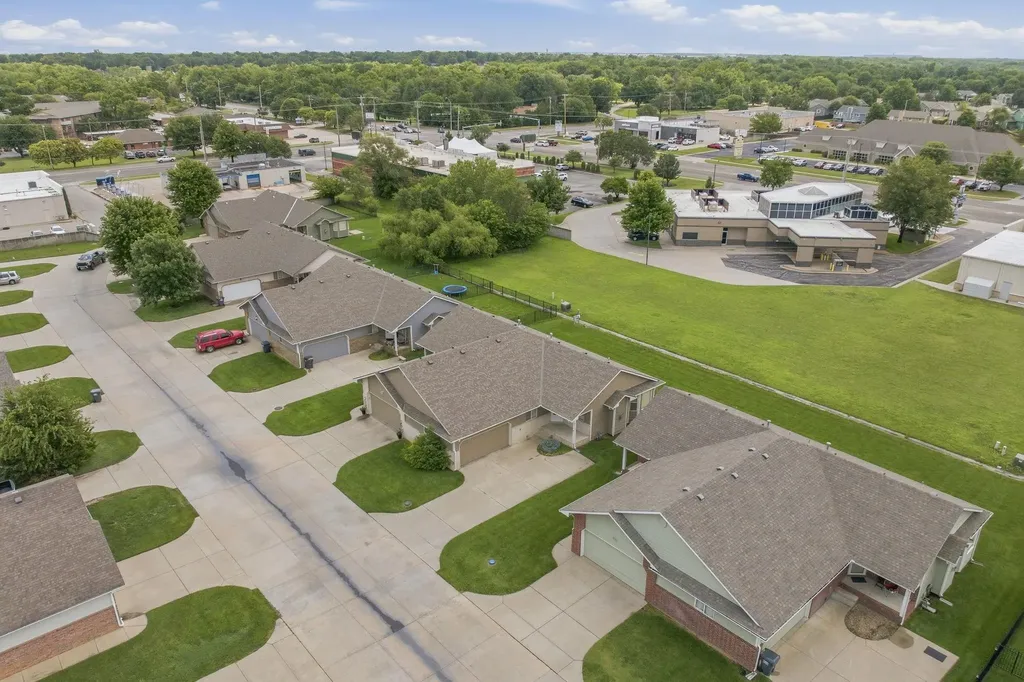 221 S Maize Road Wichita KS 67209