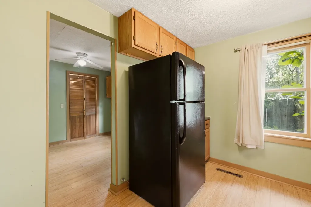 828 W Irving Avenue Wichita KS 67213