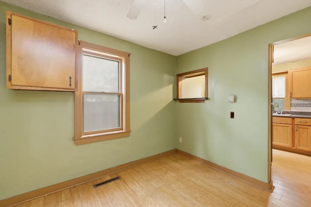 828 W Irving Avenue Wichita KS 67213