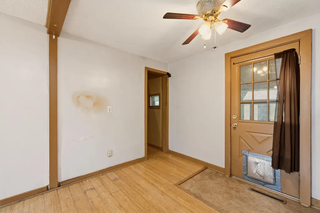 828 W Irving Avenue Wichita KS 67213