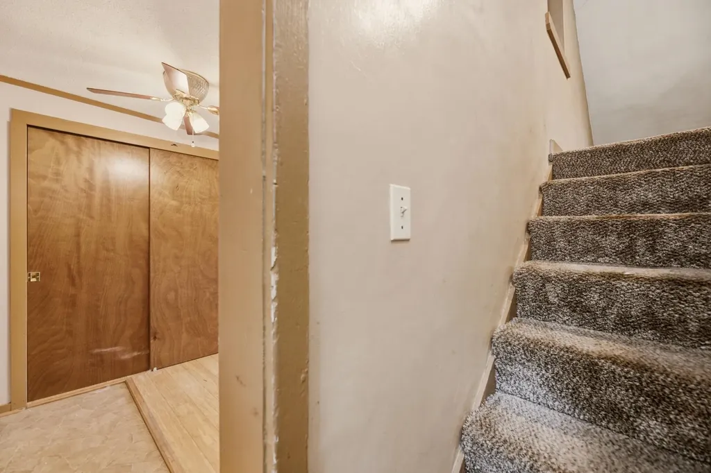 828 W Irving Avenue Wichita KS 67213