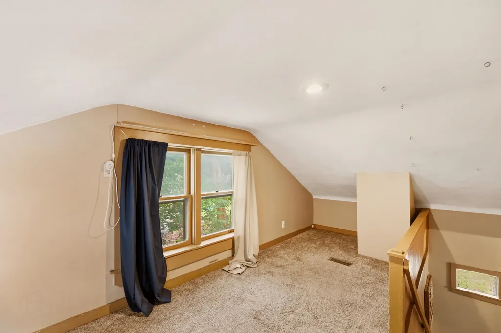 828 W Irving Avenue Wichita KS 67213