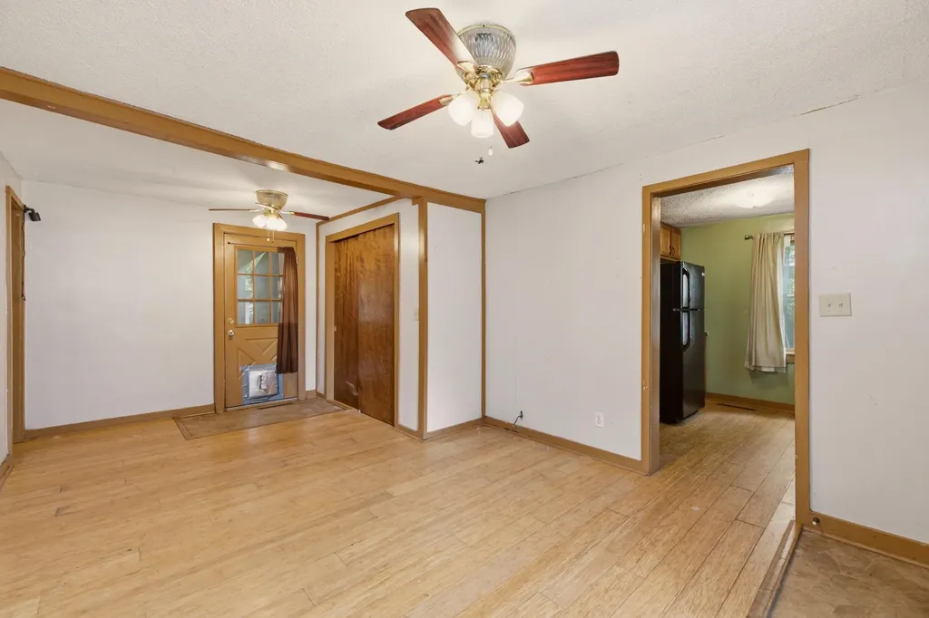 828 W Irving Avenue Wichita KS 67213