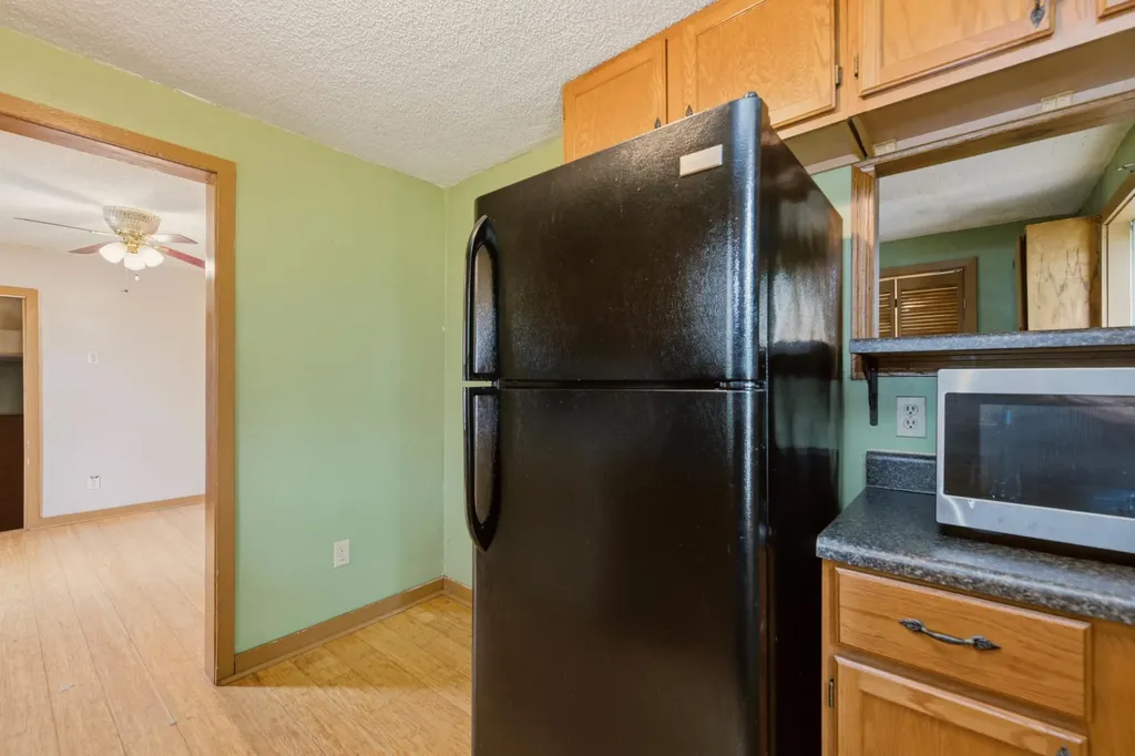 828 W Irving Avenue Wichita KS 67213