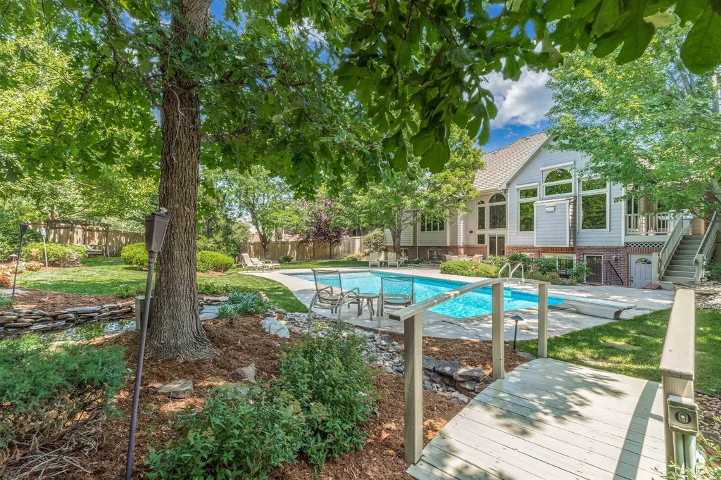 1011 N Preserve Street Wichita KS 67206