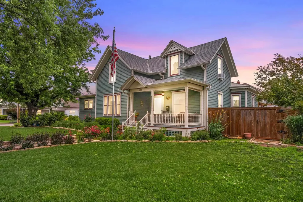 400 E 3rd Newton KS 67114